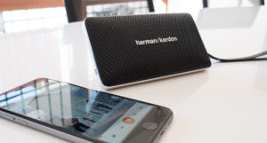 Loa Harman Kardon Esquire mini don gian