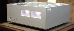 power ampli Luxman M-700U