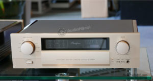 Pre ampli Accuphase C-2420