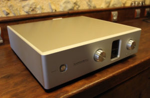 pre ampli Luxman C-800F chuan